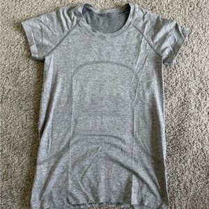 👚Lululemon Swifty Tech 2.0 size 10 grey-NEW